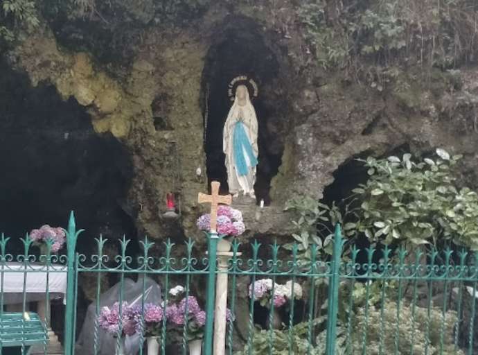 ACCANTO A MARIA: ILLUMINA IL NOSTRO CAMMINO